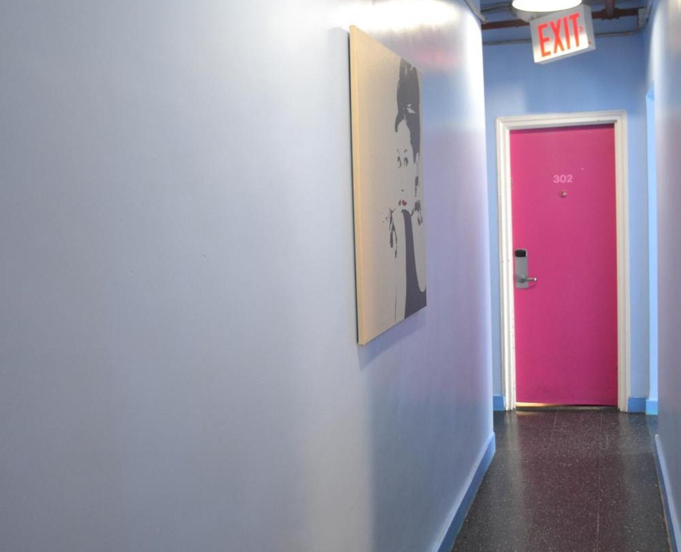 Park West Hostel *