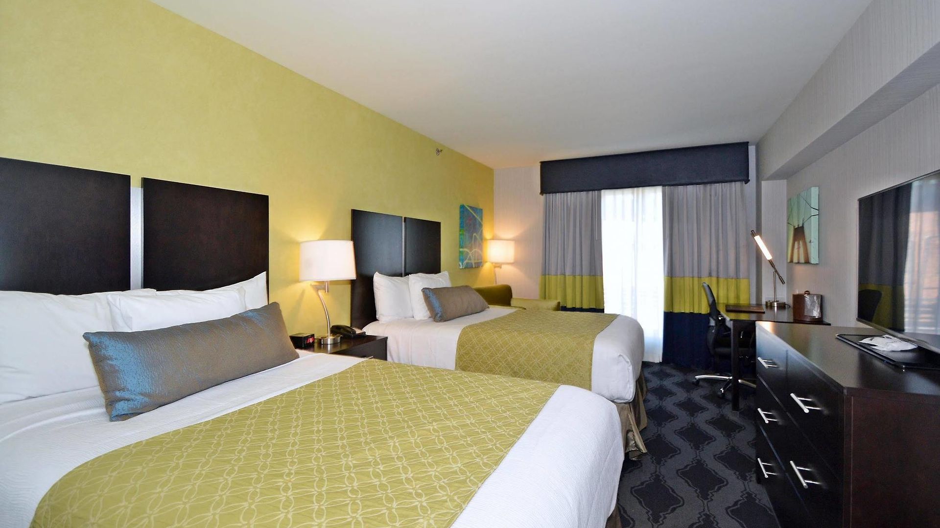Hotel Best Western Plus Laguardia Airport 3*