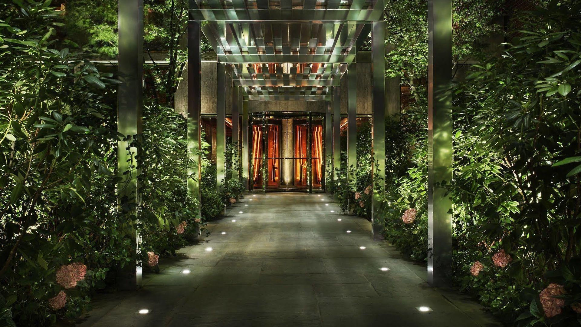 Hotel Public 4*