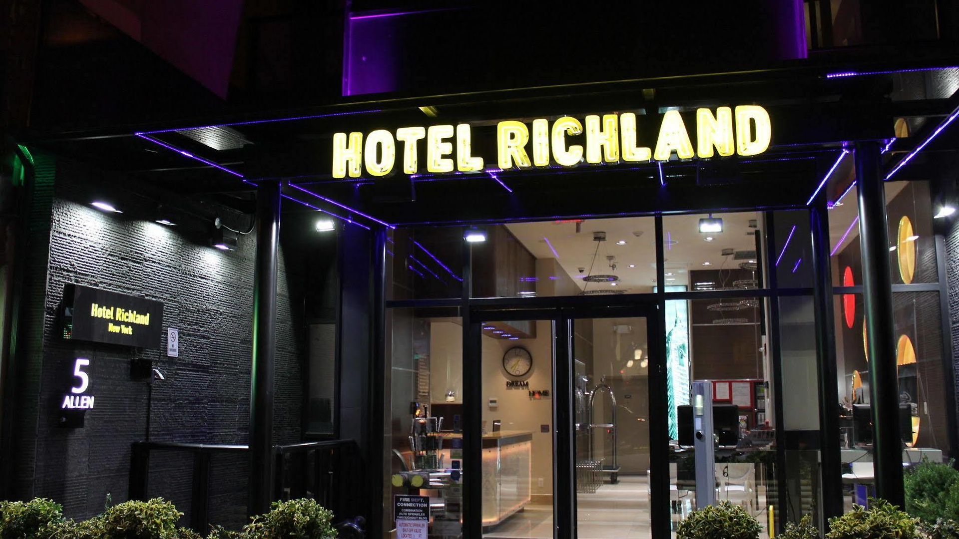 Richland Les New York