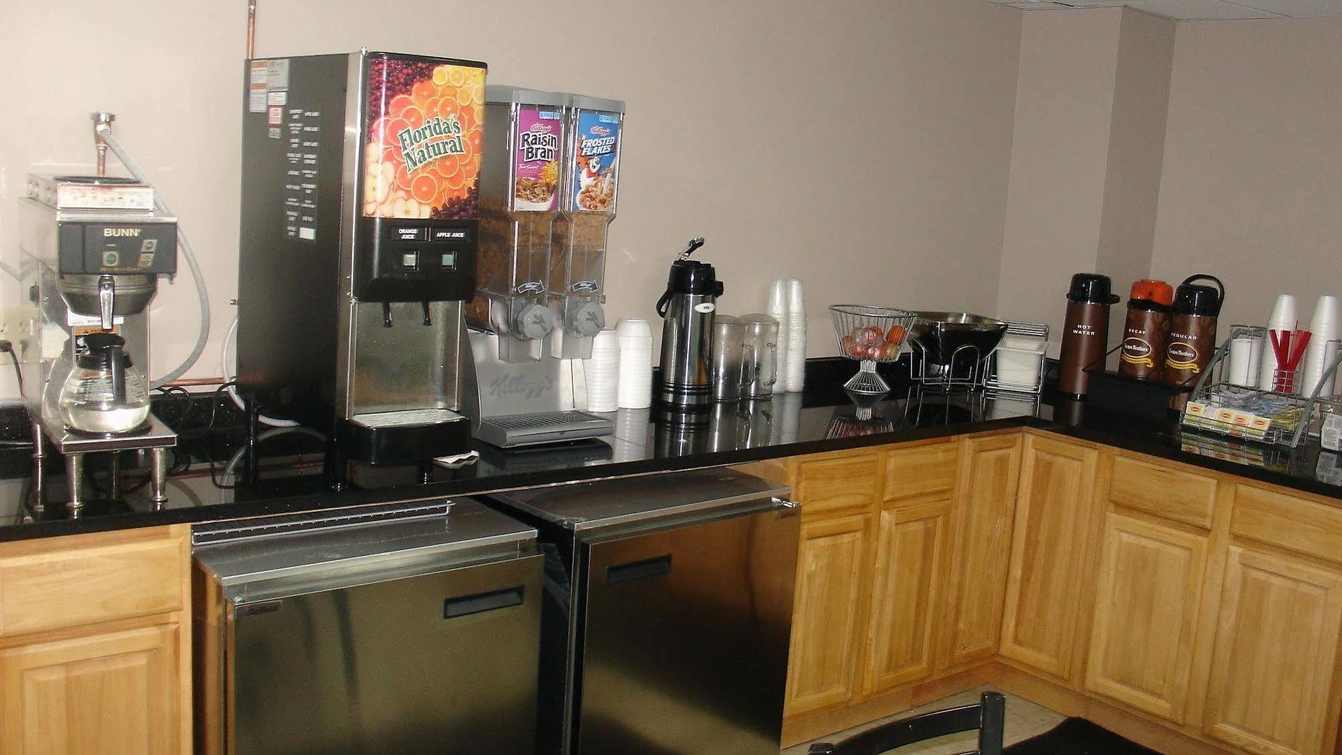 Hotel Super 8 By Wyndham Jamaica North Conduit New York