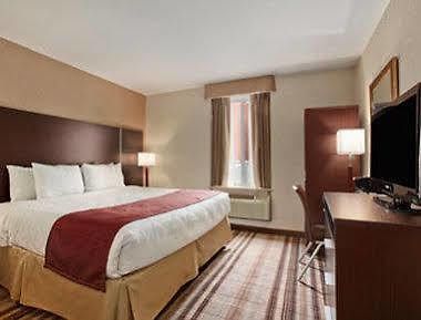 Days & By Wyndham Jamaica Jfk Airport Hotel