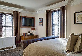 Carlton Hotel, Autograph Collection