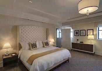 Carlton Hotel, Autograph Collection 4*