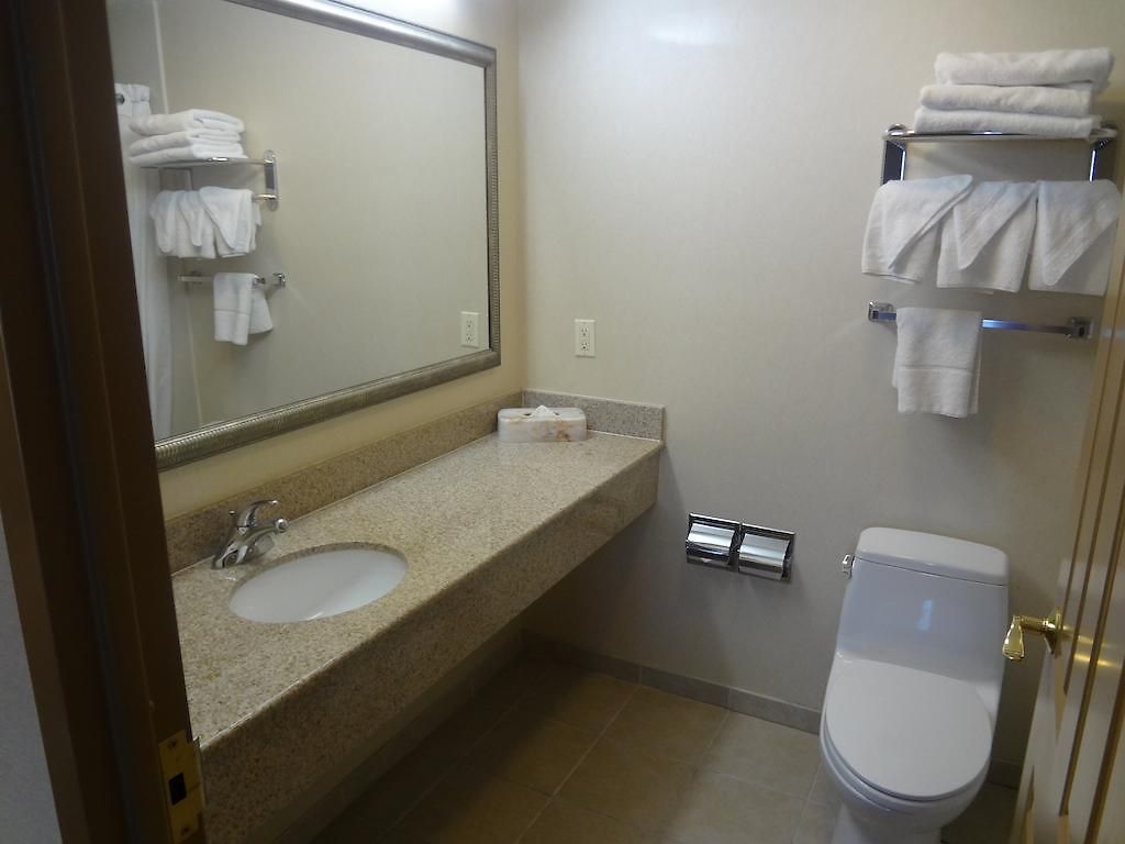 Queens County And Hotel