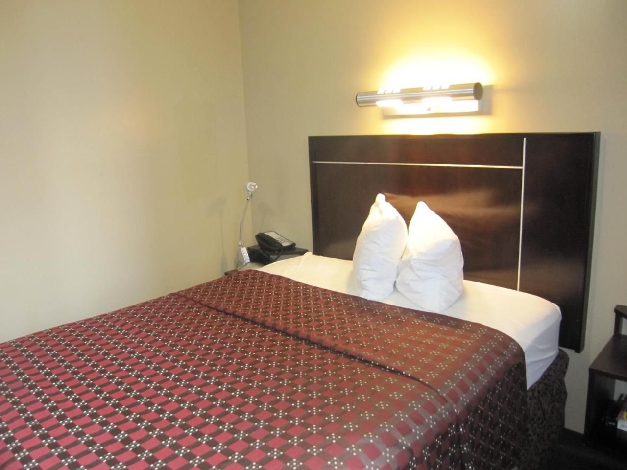 Red Roof Inn Flushing Hotel 2* New York