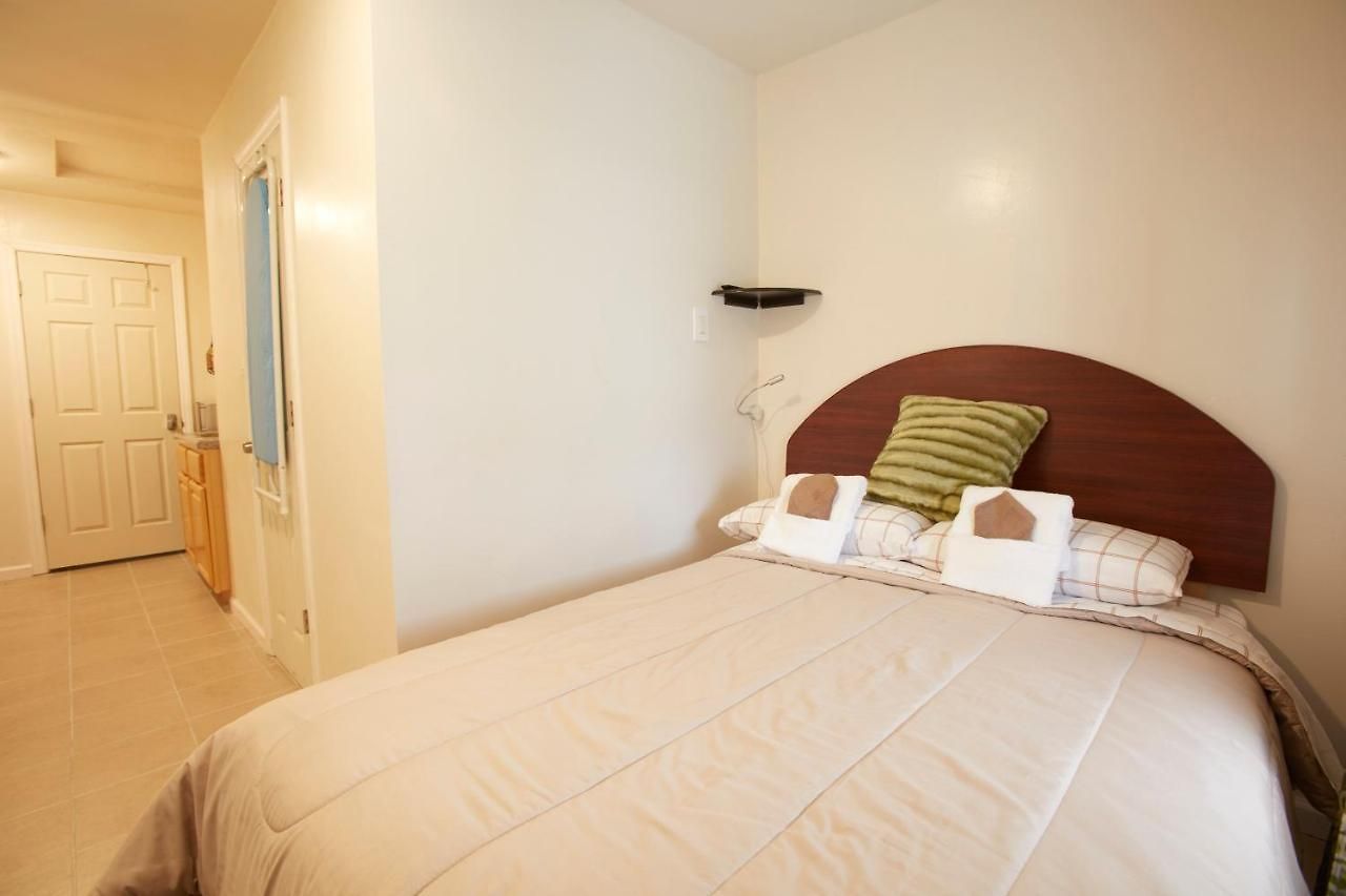 Apartment Studio&one Bedroom *