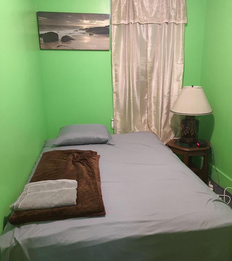 Crown Heights Guest house *