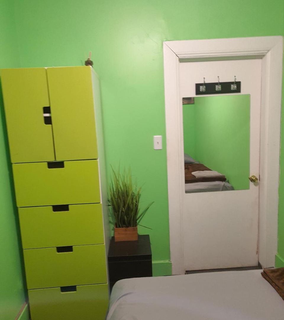 Guest house Crown Heights *