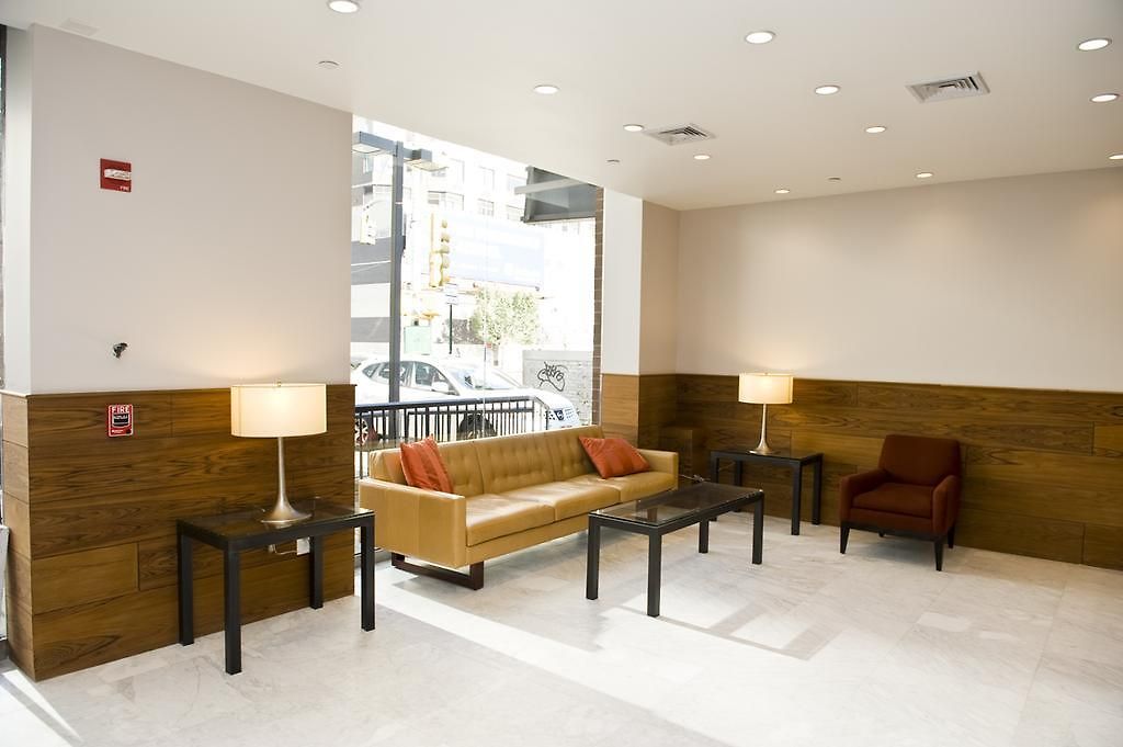 Metro Apartment