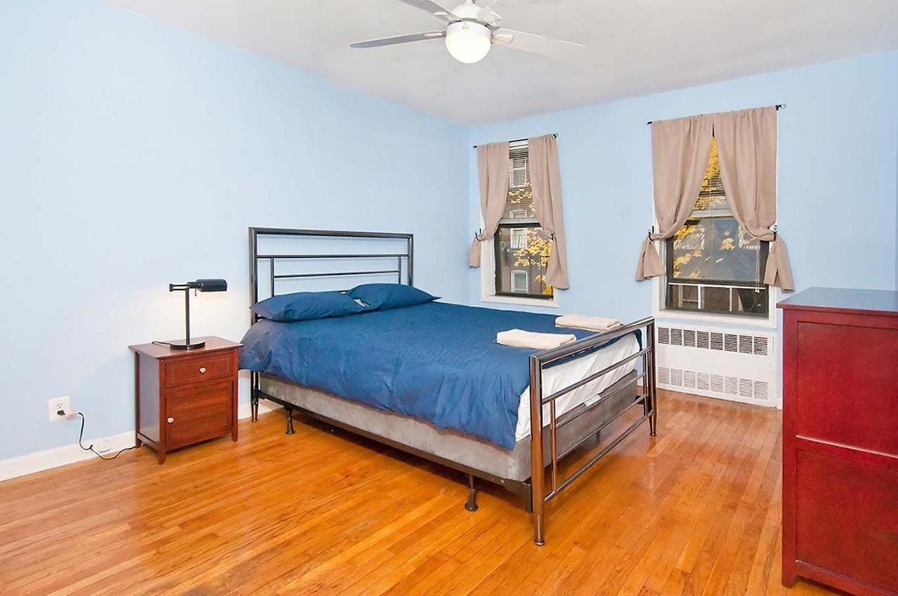 Corporate Suites On Upper East Side Apartment *