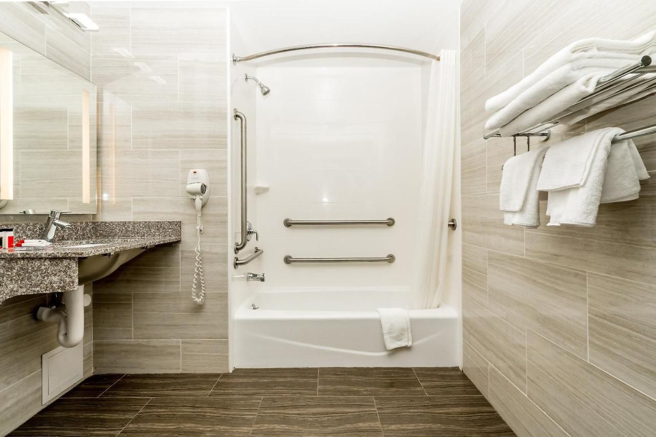 Letap Near Airtrain Jfk Airport