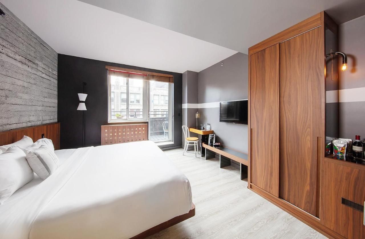 Henri Hotel 4*