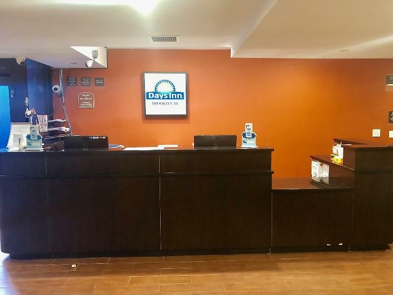Days By Wyndham Brooklyn Borough Park 3*