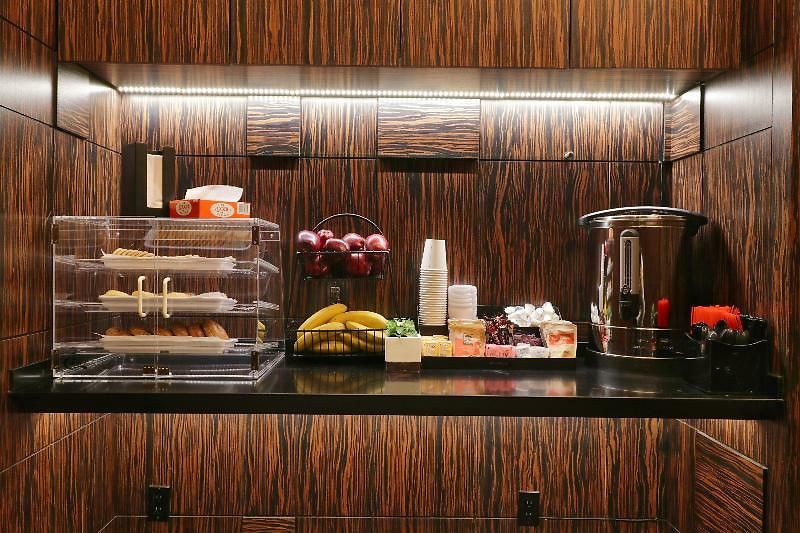 Americana Hotel New York
