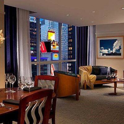 Millennium Premier Times Square Hotel 4*