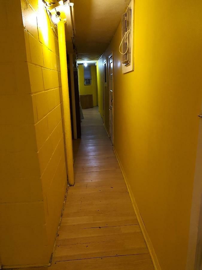 4you Train 3 Kingston Ave Guest house *