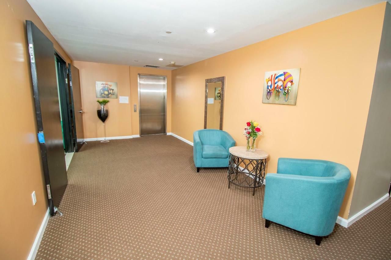 Canal Loft Hotel 2*