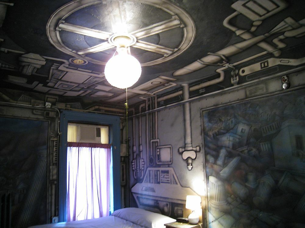 Hotel Carlton Arms