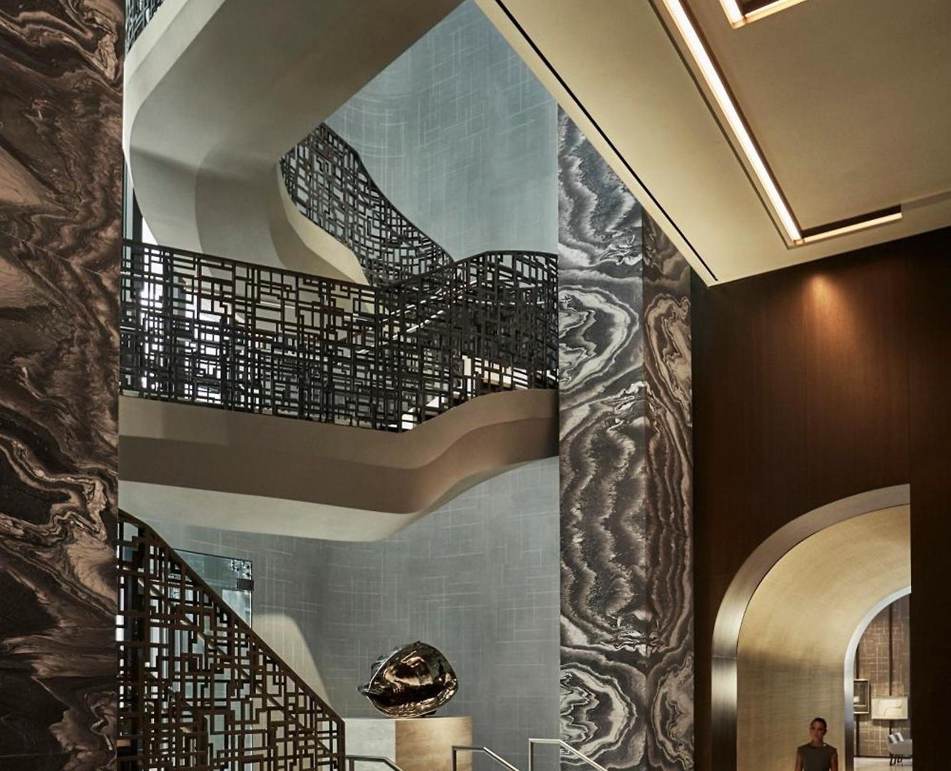 Four Seasons Downtown Hotel 5*