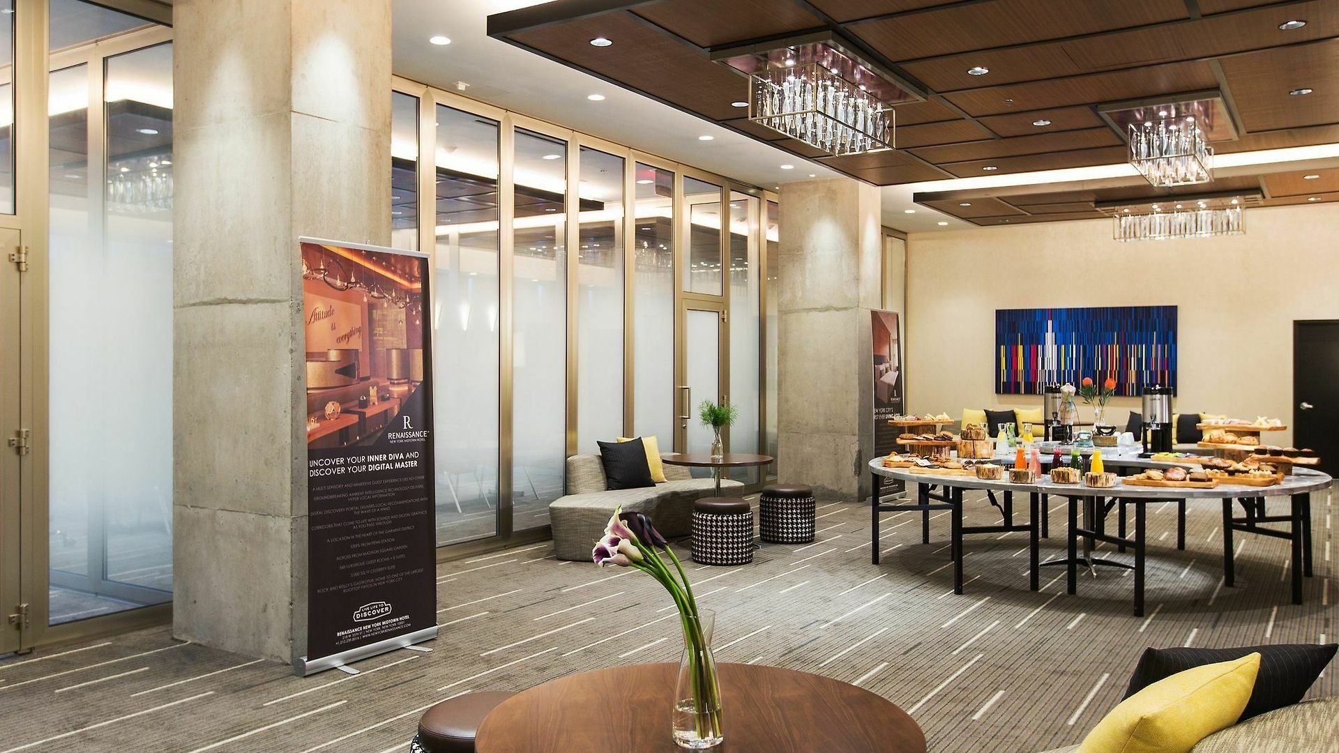 Renaissance Midtown 4*
