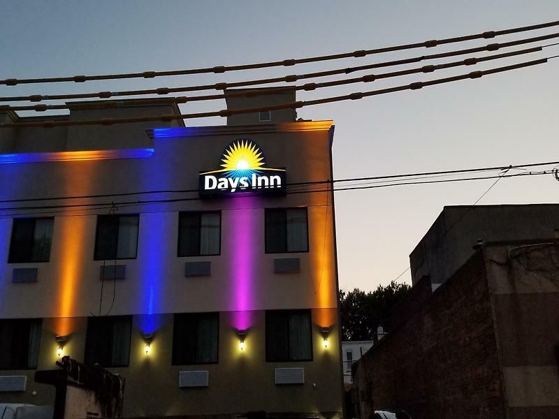 Hotel Days By Wyndham Brooklyn Marine Park
