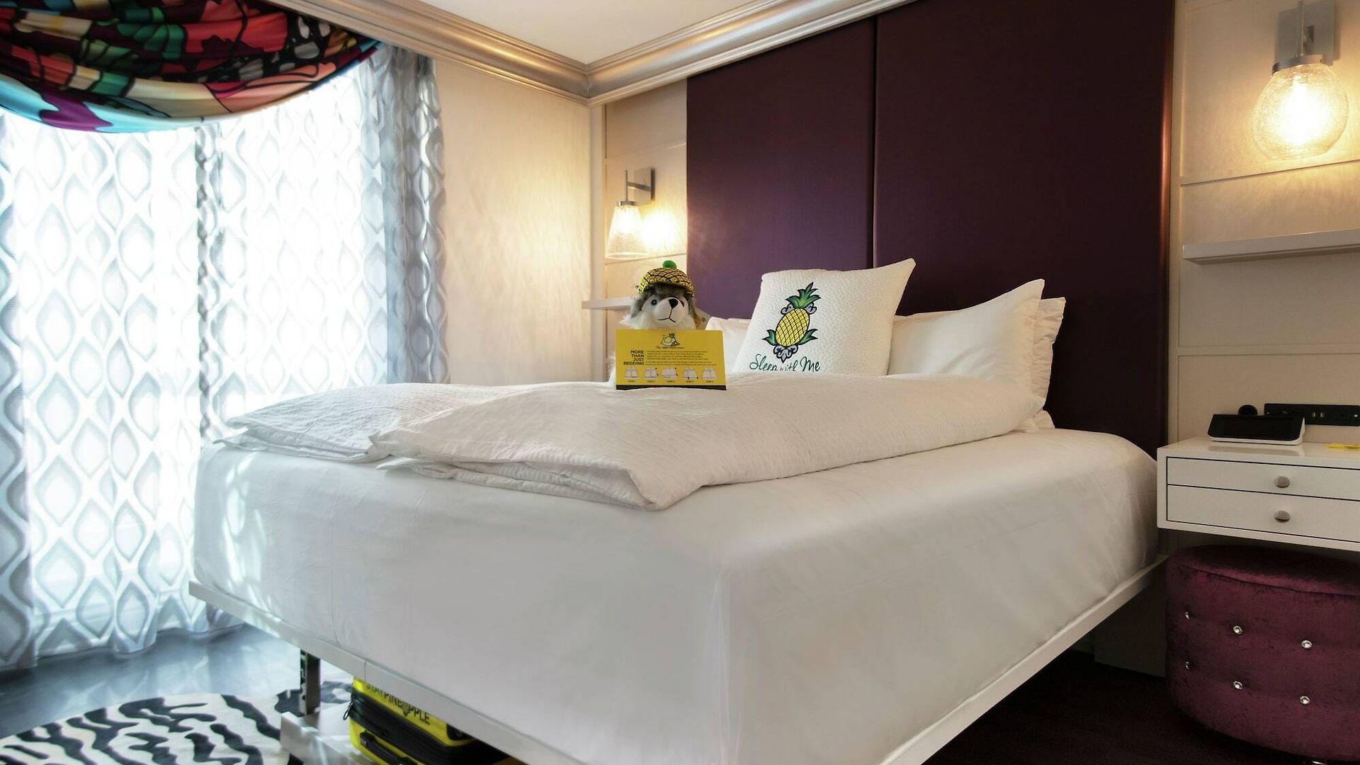 Staypineapple, An Artful Hotel, Midtown
