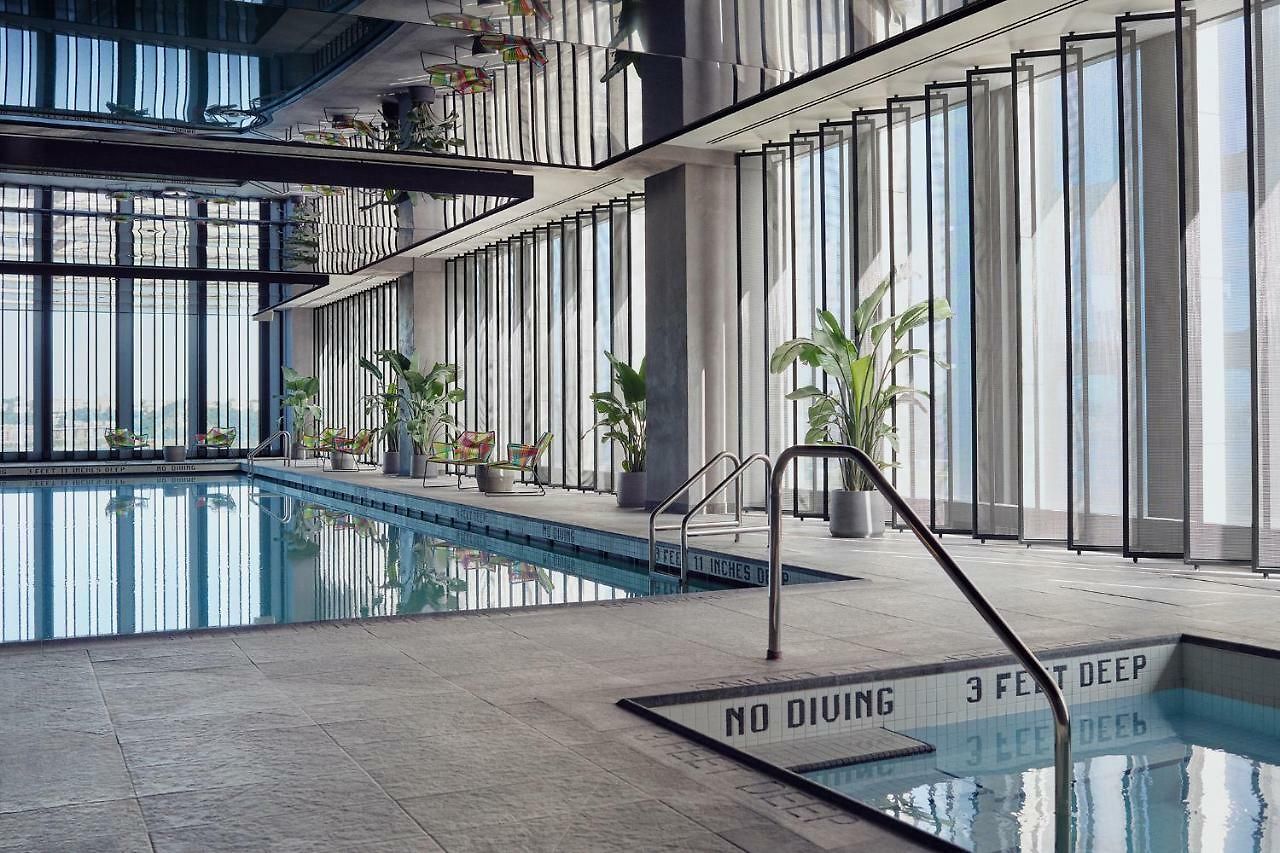 Hotel Equinox