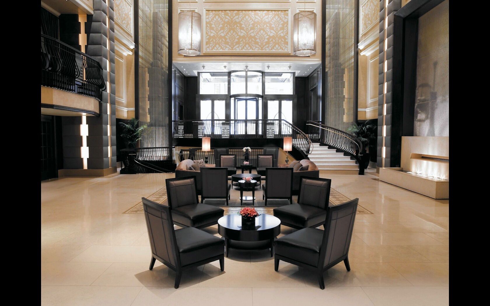 Carlton Hotel, Autograph Collection
