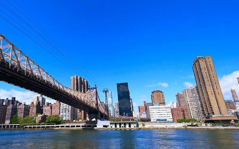 Lic Manhattan View 3*