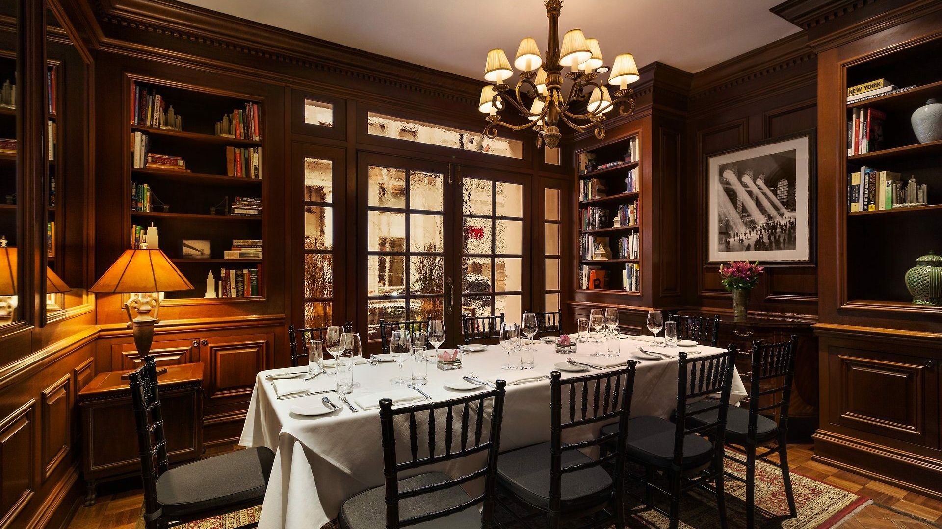 The Iroquois Times Square, A Small Luxury Hotel Hotel New York