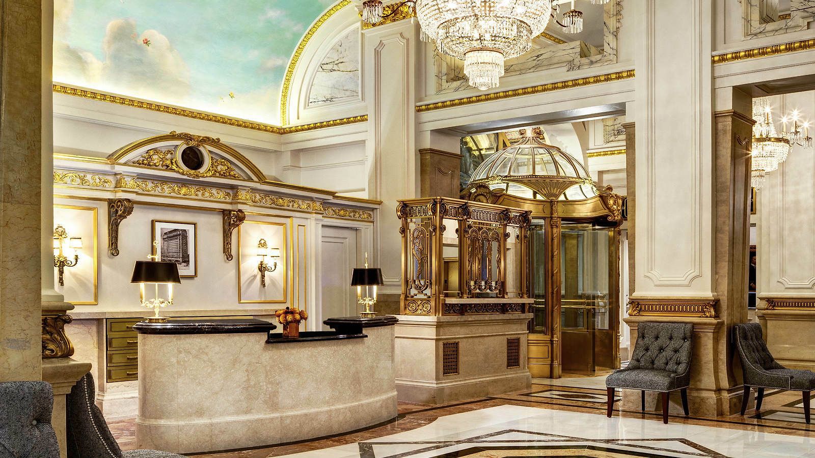 St Regis Residence Hotel