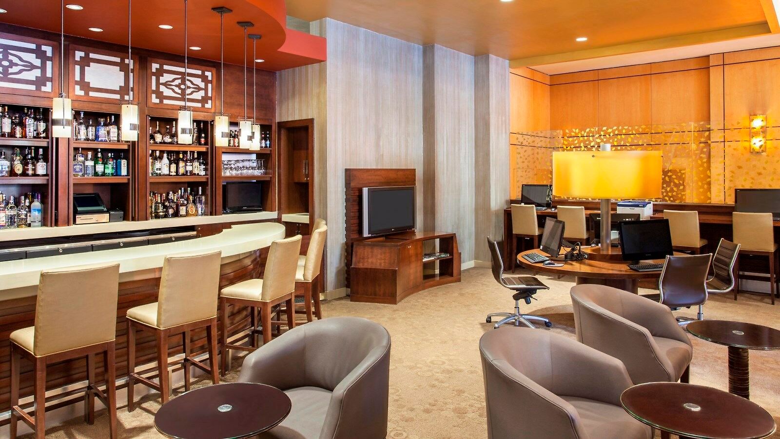 Sheraton Laguardia East 3*