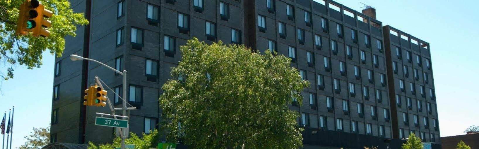 The Laguardia Hotel