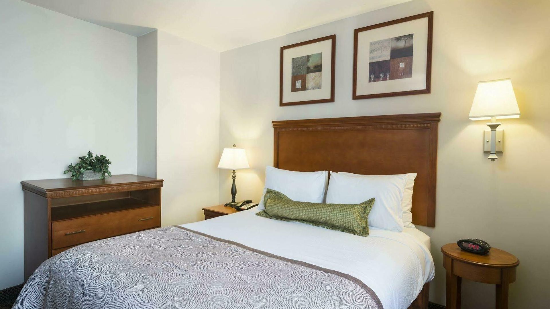 Candlewood Nyc -times Square By Ihg New York