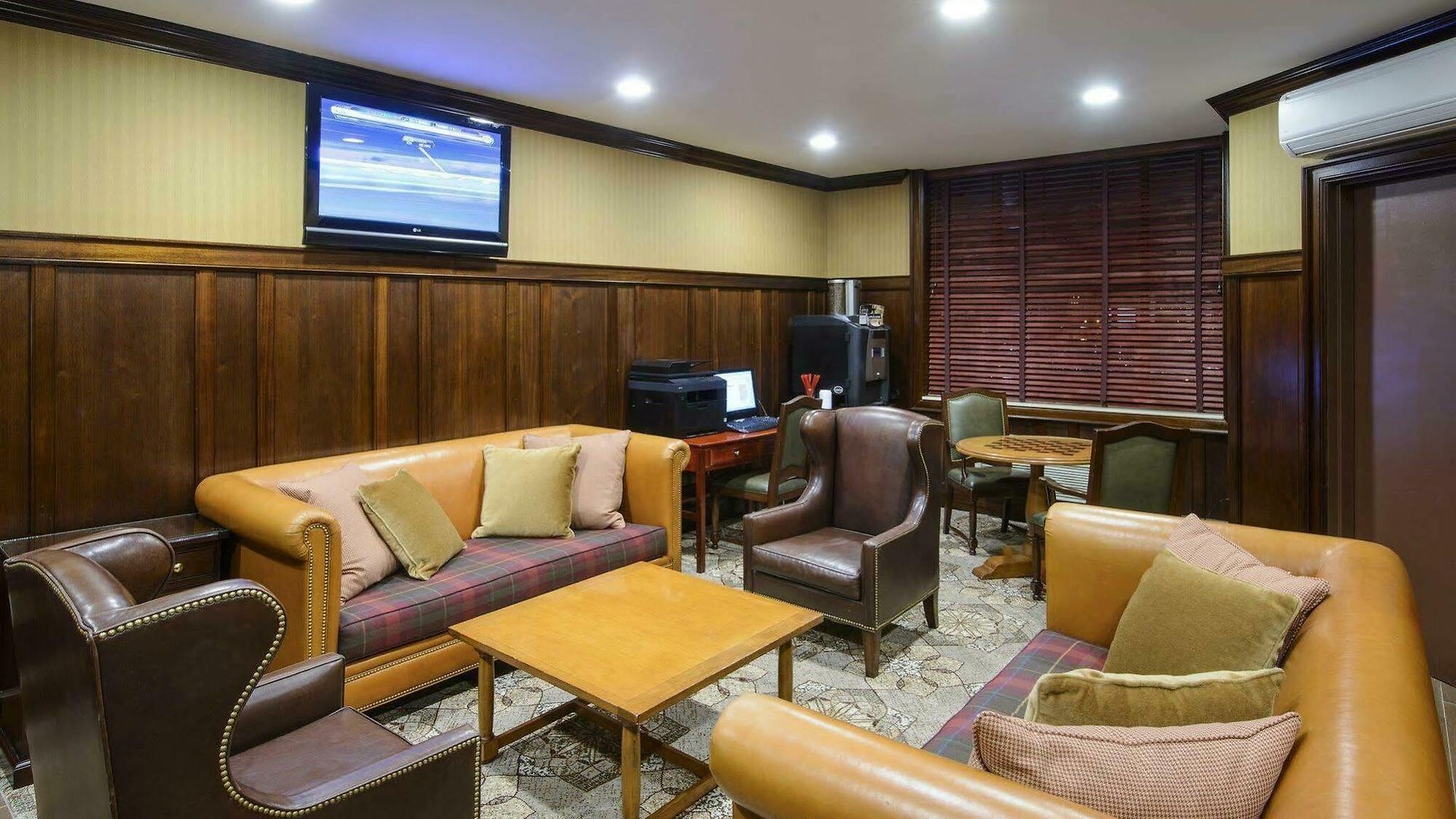 Sheraton Jfk Airport Hotel 3*