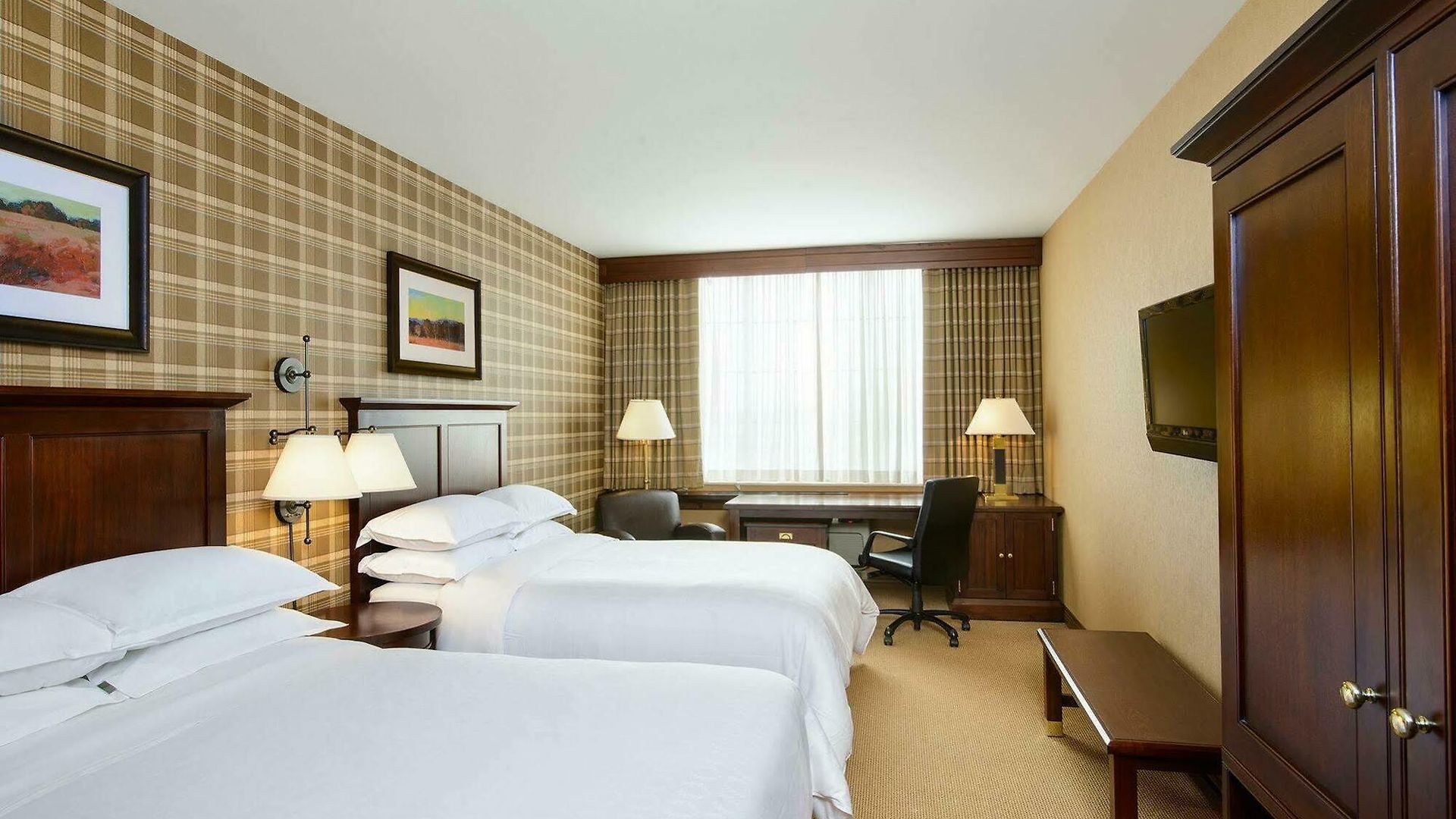 Sheraton Jfk Airport Hotel 3*