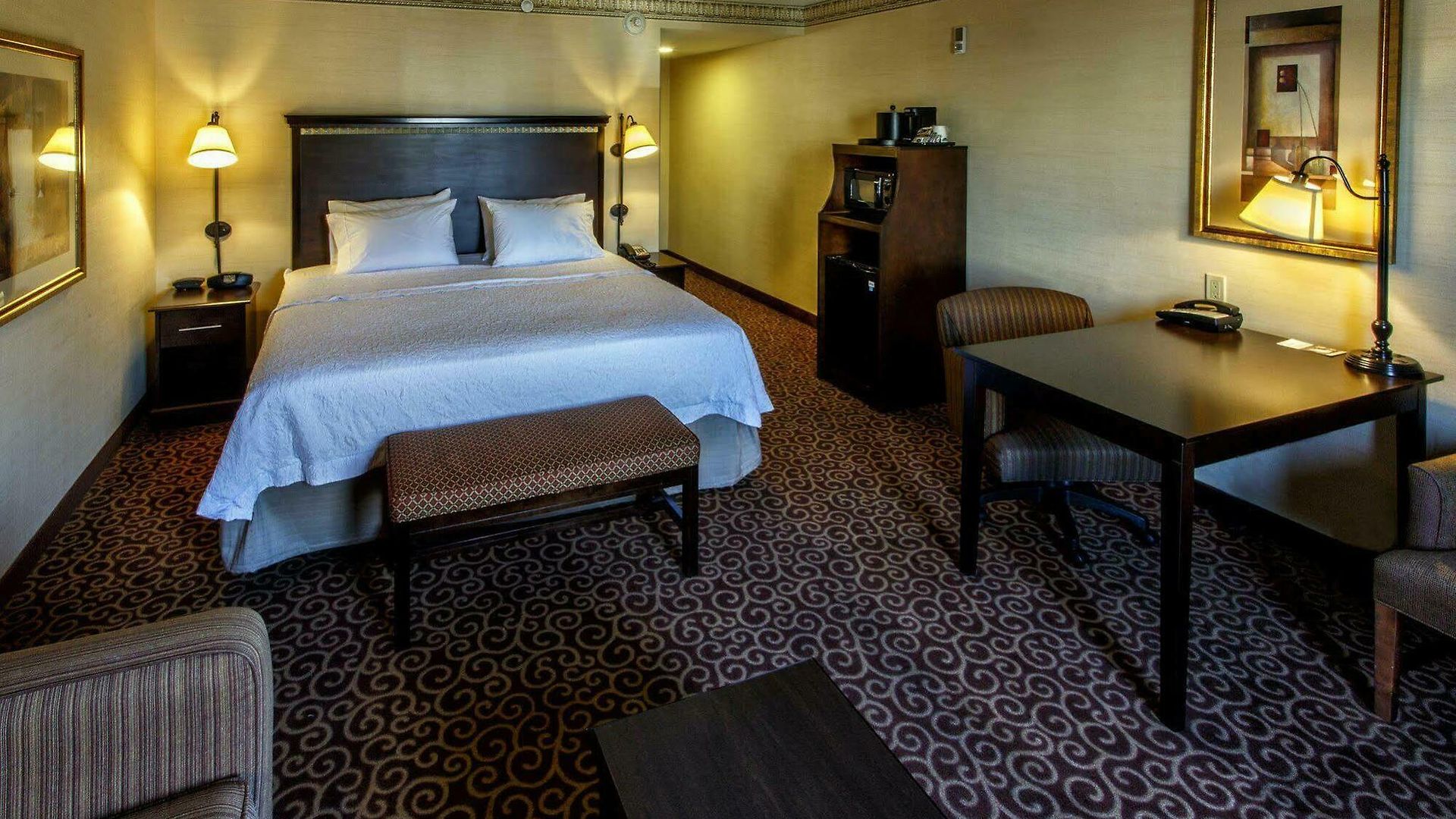 Hotel Hampton & Staten Island
