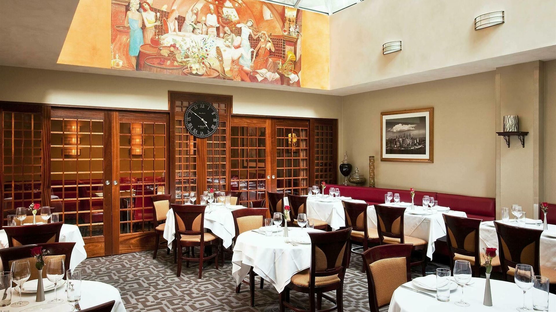 Four Points By Sheraton Manhattan Soho Village Hotel 3*