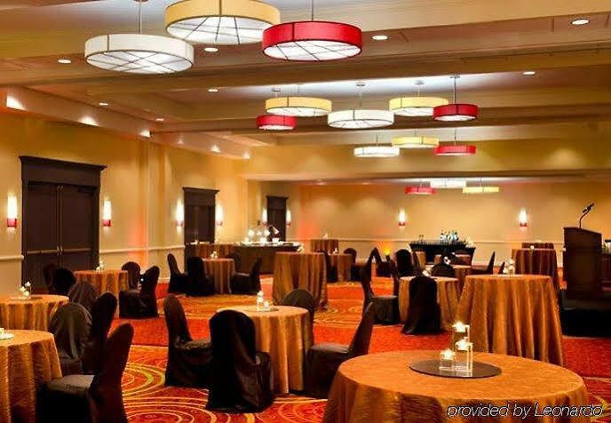 Laguardia Airport Marriott Hotel 4*