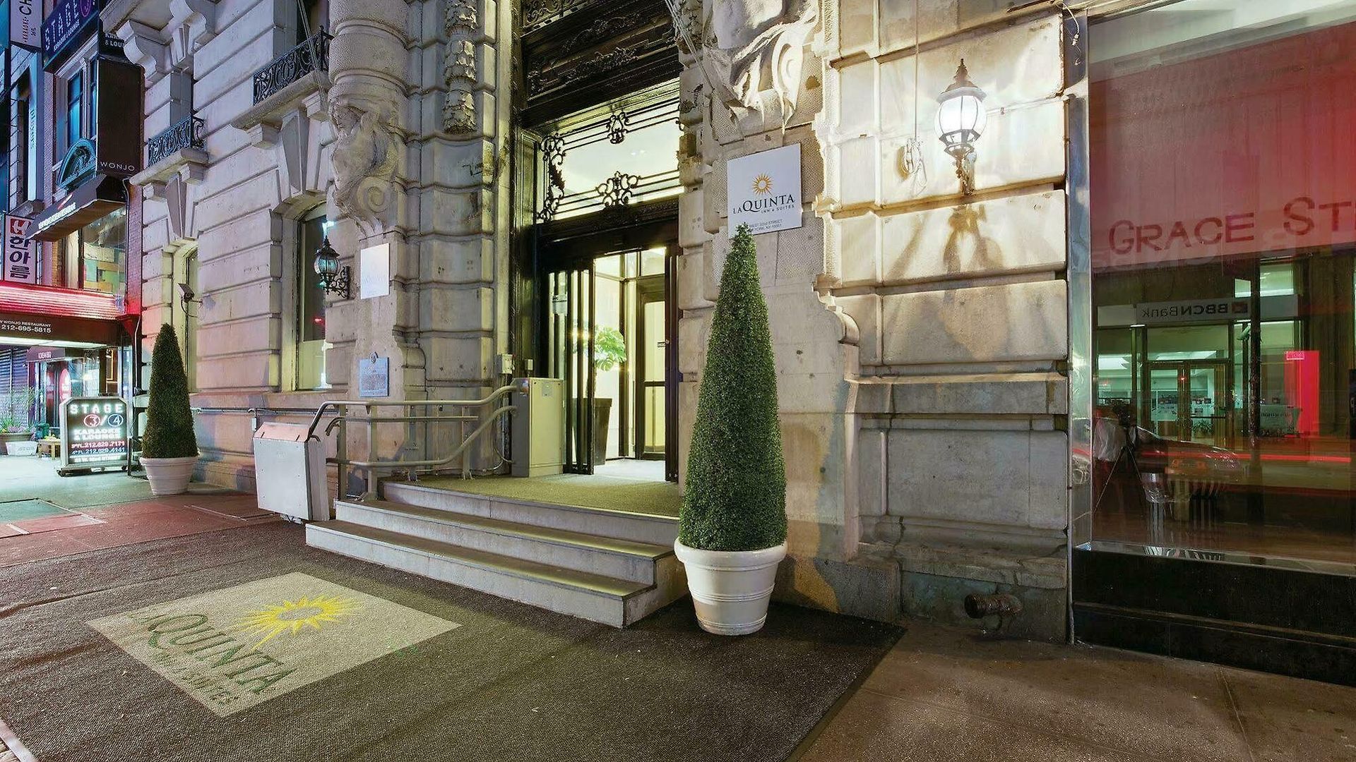 Hotel The At Fifth Avenue