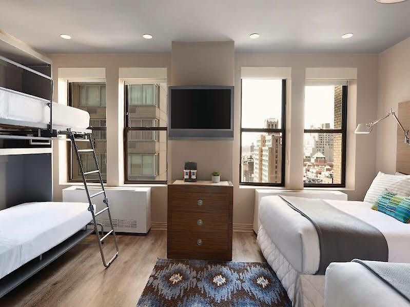 The Gallivant Times Square 4*
