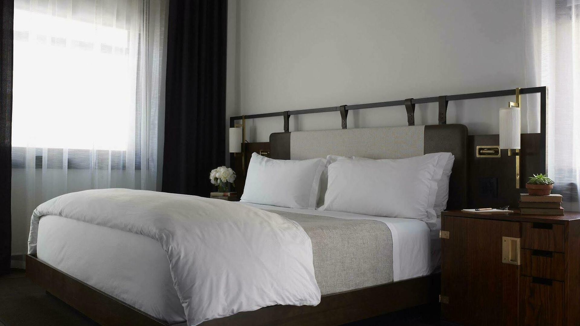 Refinery - Hotel