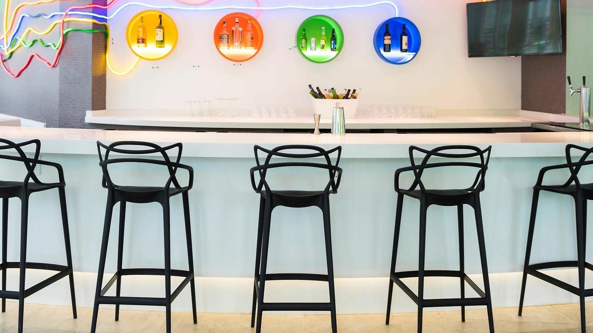Ibis Styles Laguardia Airport Hotel
