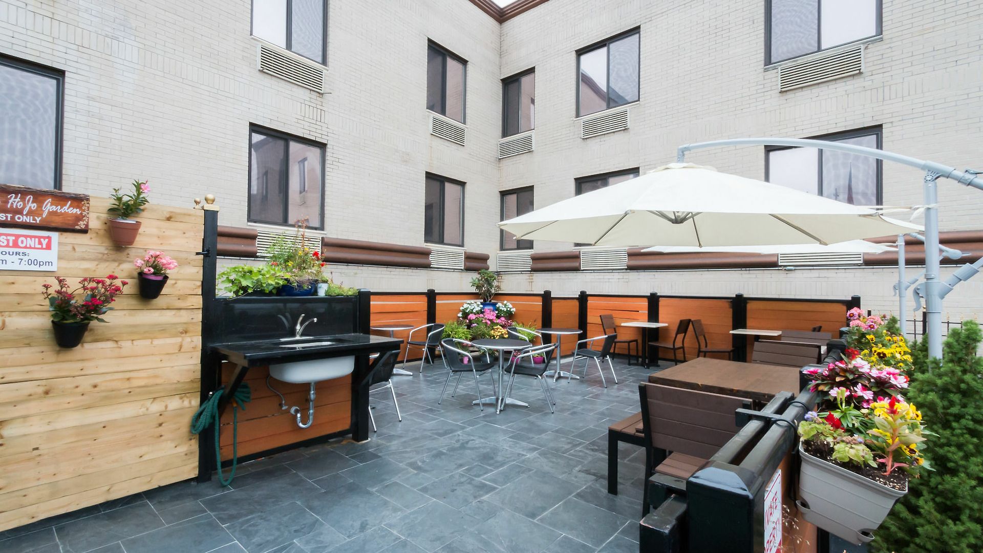 Hotel Quality Jfk Airport Rockaway Blvd 2*