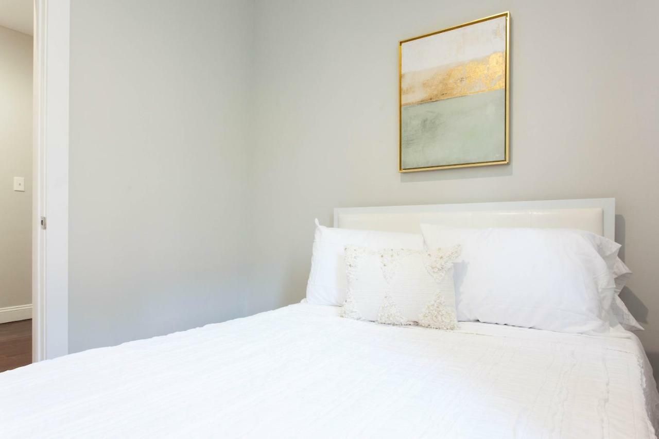 Private Bedroom In City