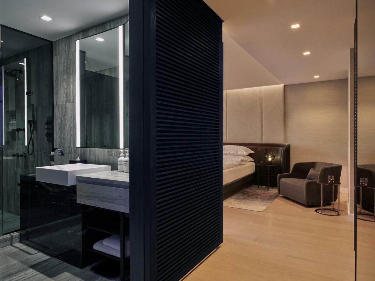 Hotel Equinox New York