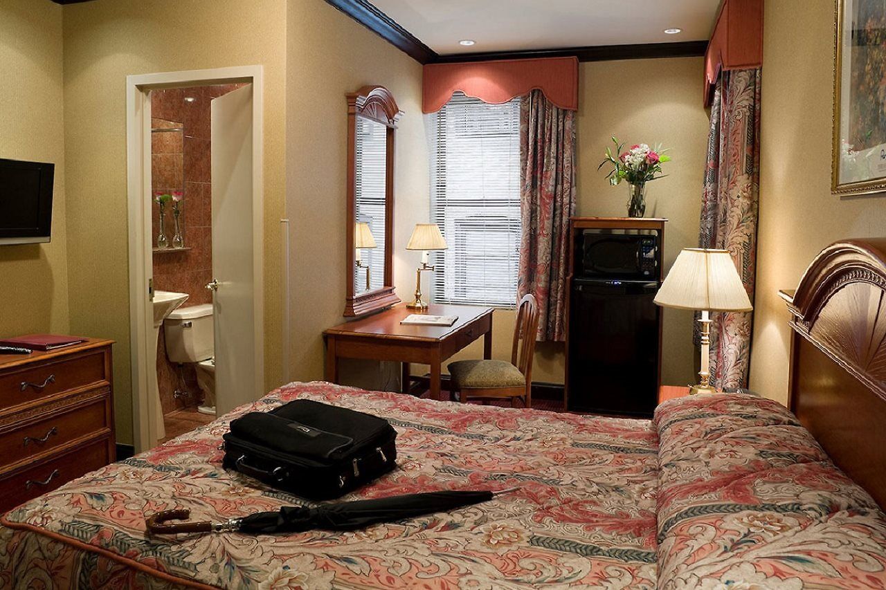 Newton 3* New York