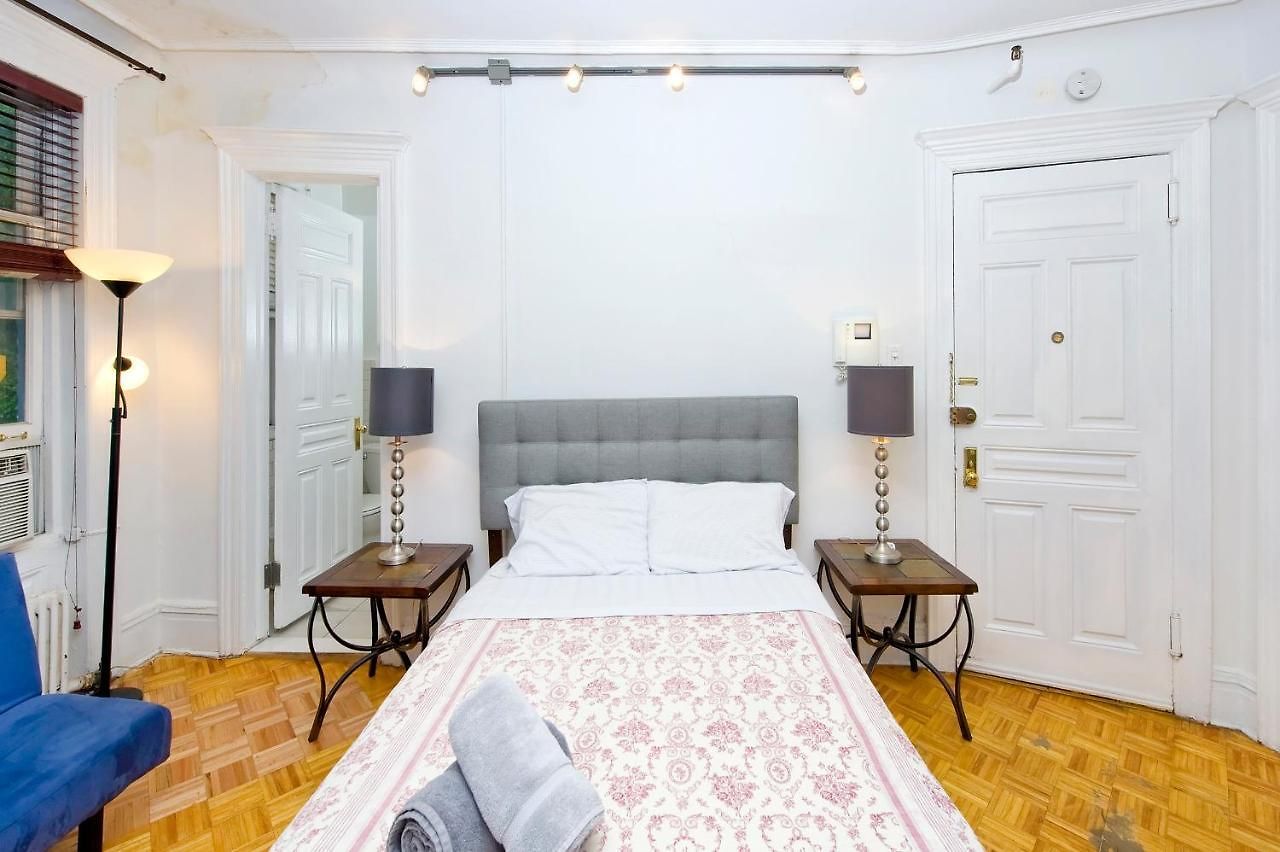 Apartment Modern Midtown East In Nyc New York