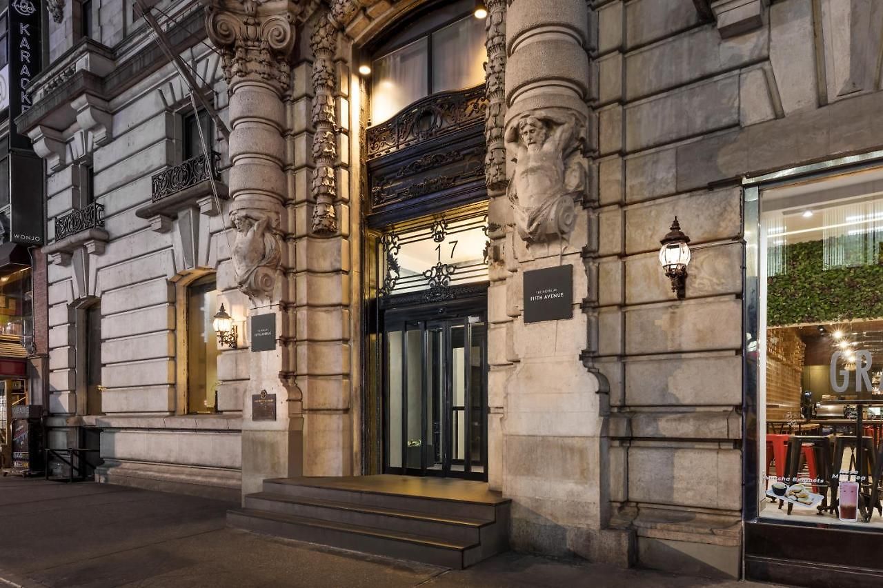 The At Fifth Avenue 3*
